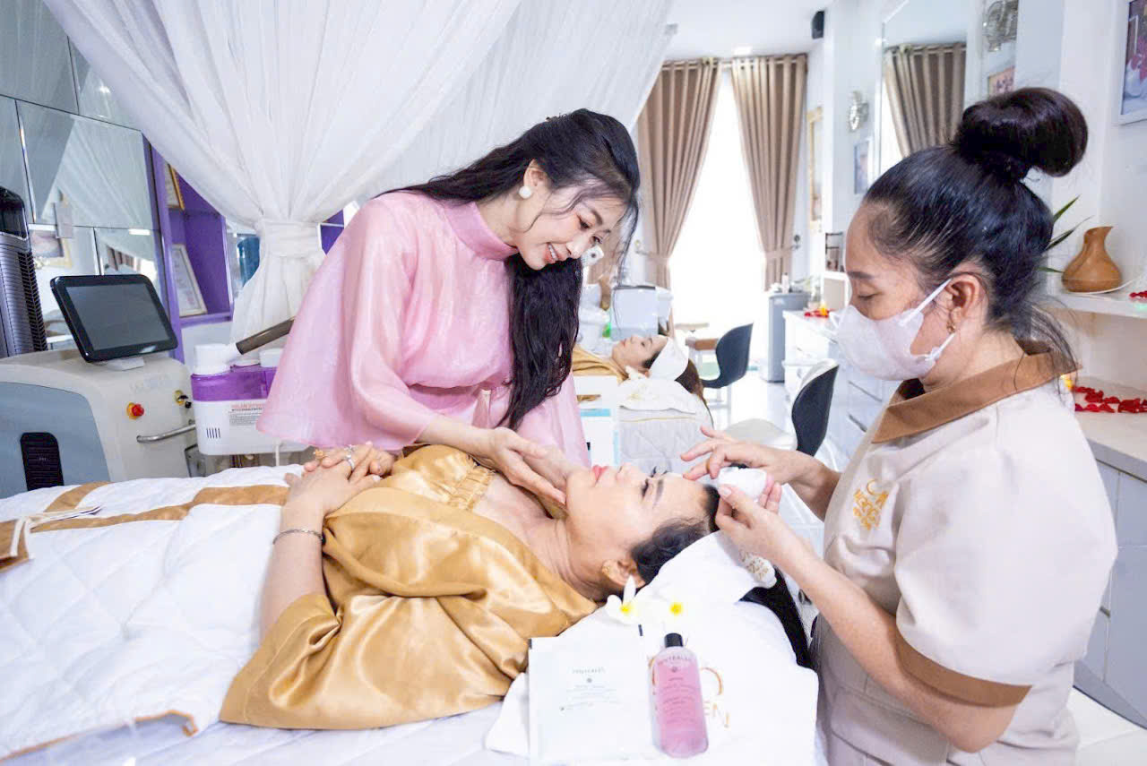 Chăm sóc da chuyên sâu