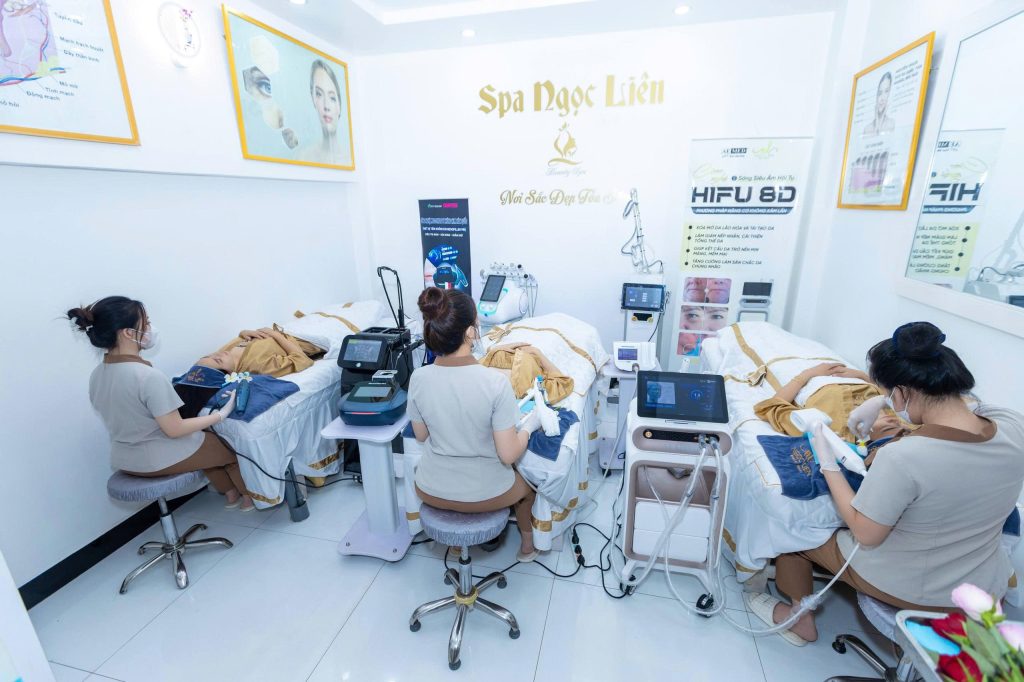 Ngọc Liên Spa: Gửi trọn ước nguyện sắc đẹp & lời tri ân năm mới 2026 13 z7384297715632 f8e5315e20fda35c51f137acc19c2c92